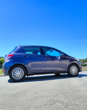 Toyota Yaris cena 11900 przebieg: 331000, rok produkcji 2012 z Bydgoszcz małe 106